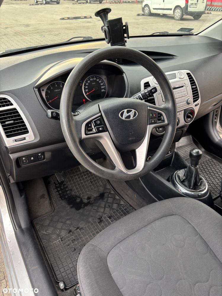 Hyundai i20 1.2 Comfort EU5 - 13
