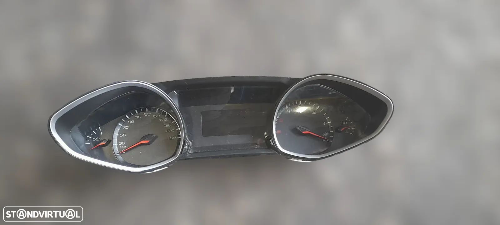 Quadrante Peugeot 308 1.5hdi de 2020 - 1