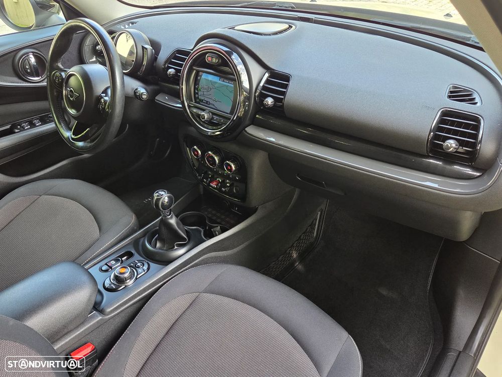 MINI Clubman One D Blackyard - 26
