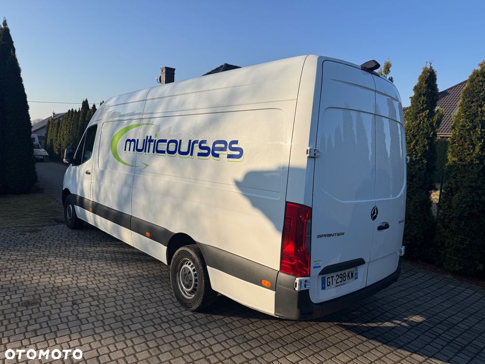 Mercedes-Benz Sprinter - 5