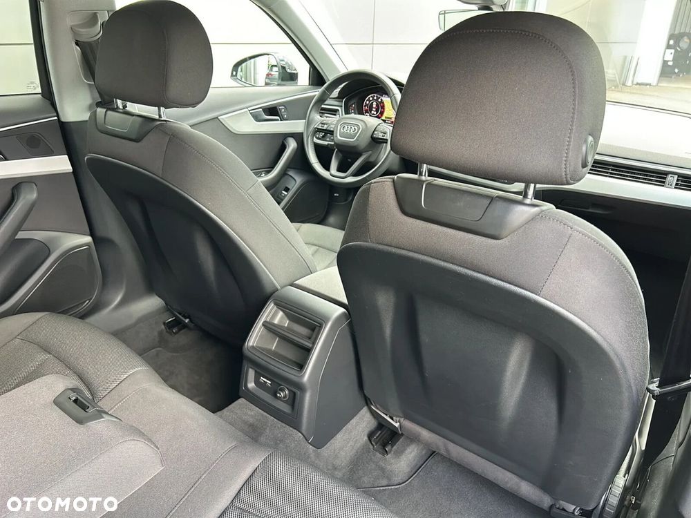 Audi A4 Limousine 35 TFSI S tronic - 9