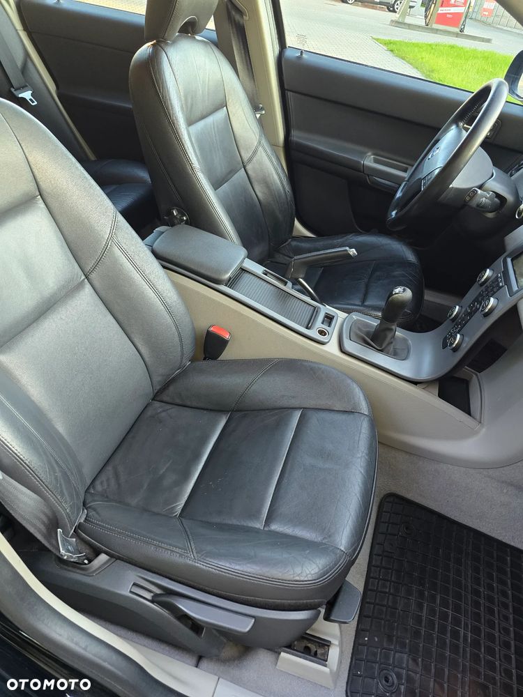 Volvo V50 D2 - 16