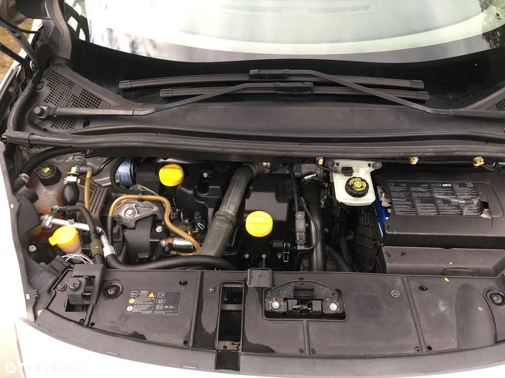 Renault Grand Scenic - 13