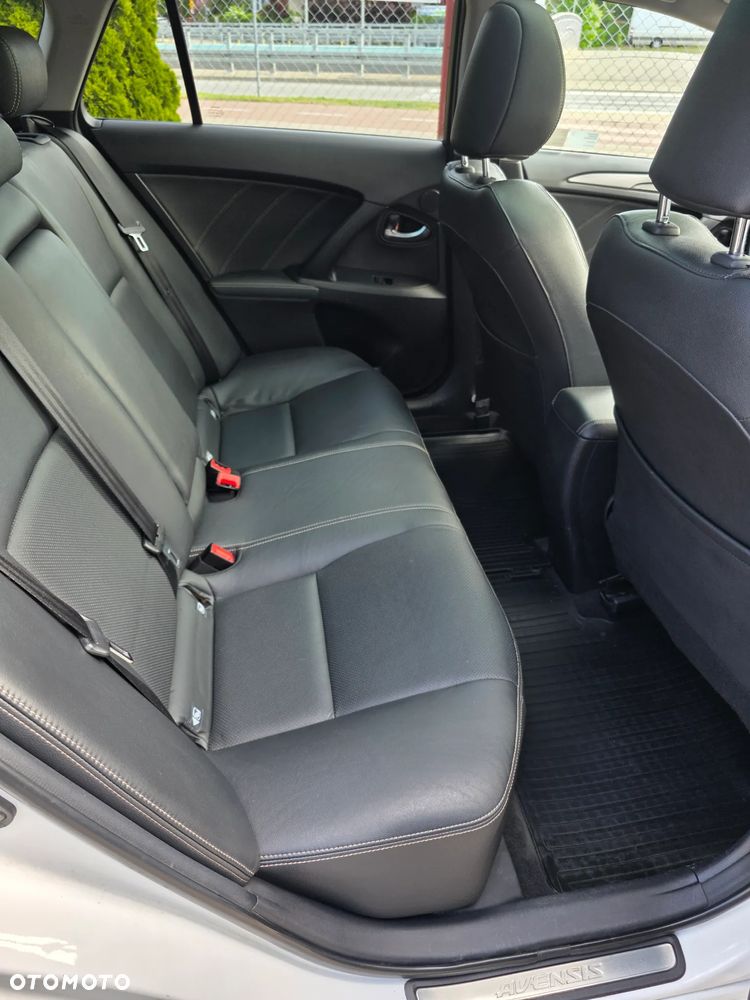 Toyota Avensis 2.0 Prestige MS - 33