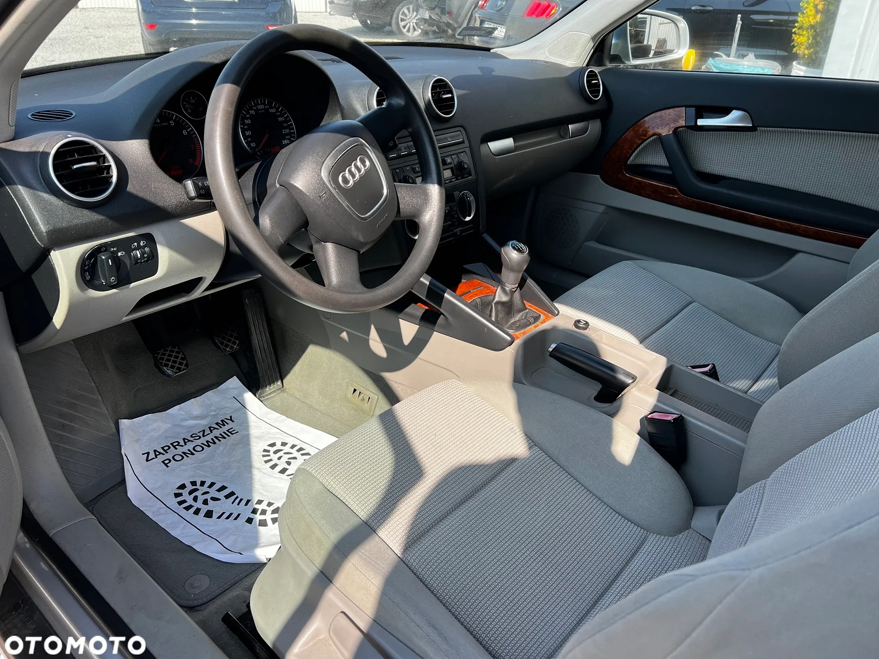 Audi A3 1.6 Ambiente - 10