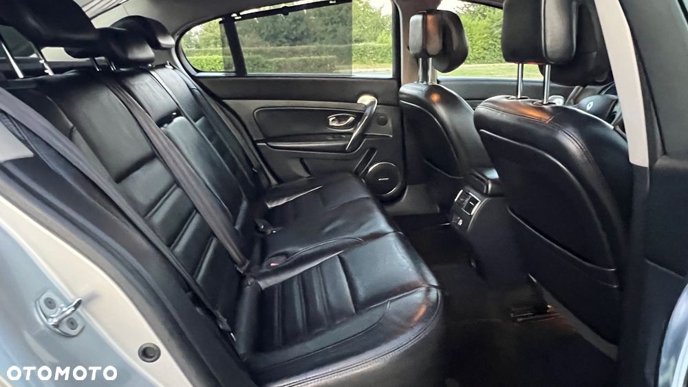 Renault Latitude 2.0 dCi Initiale - 28
