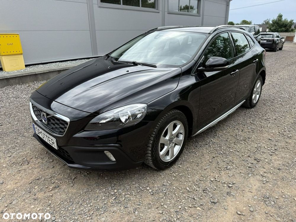 Volvo V40 Cross Country - 1