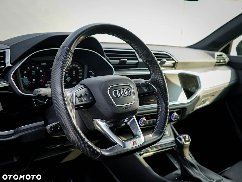 Audi Q3 40 TFSI Quattro S-Line S tronic - 16