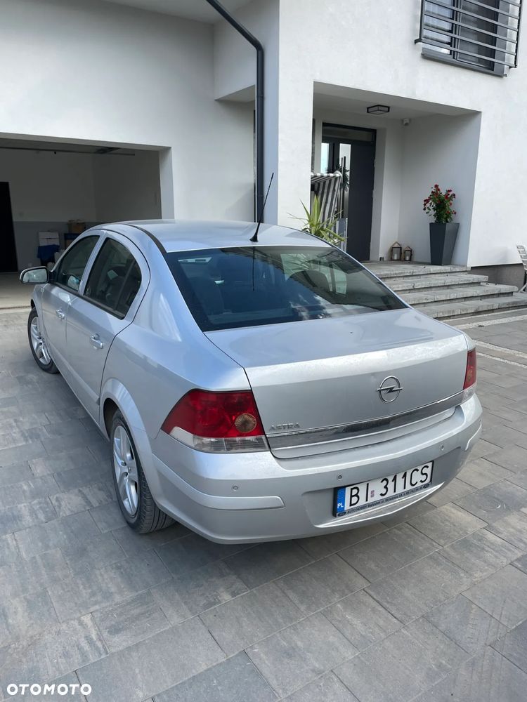 Opel Astra - 3