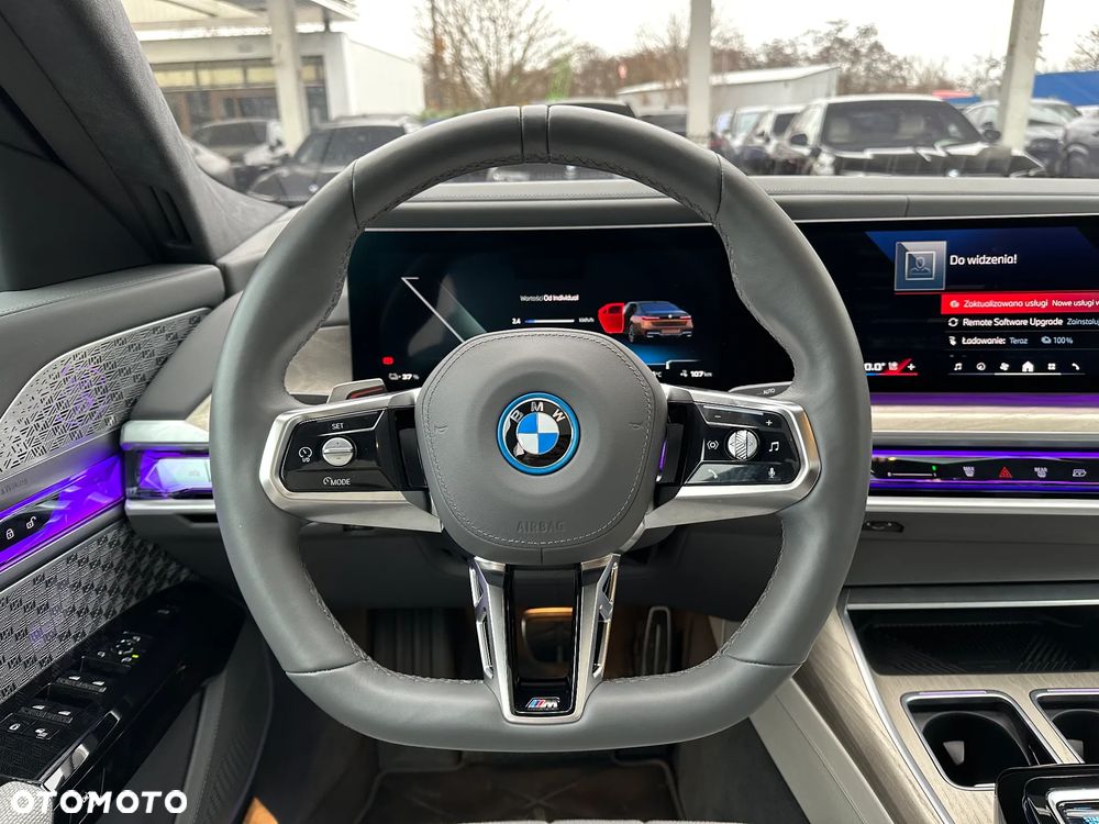 BMW i7 105.7kWh M70 xDrive - 25