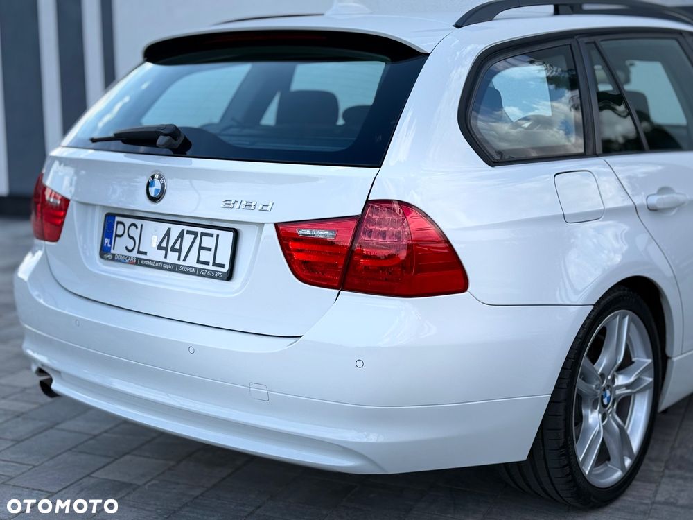 BMW Seria 3 318d DPF - 26