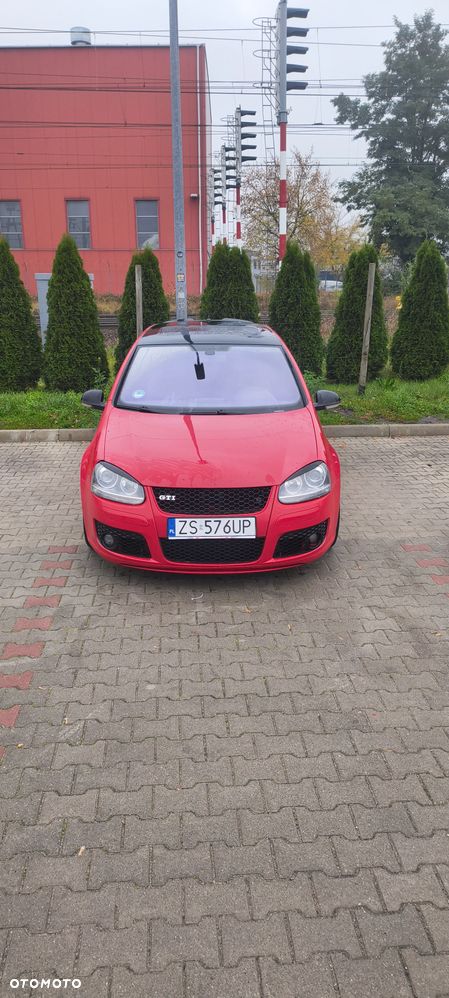 Volkswagen Golf 2.0 TSI GTI - 2
