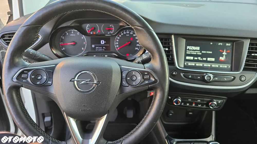 Opel Crossland X - 32
