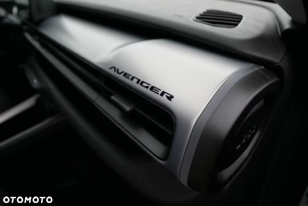 Jeep Avenger 1.2 T3 mHEV Summit FWD eDCT6 - 16