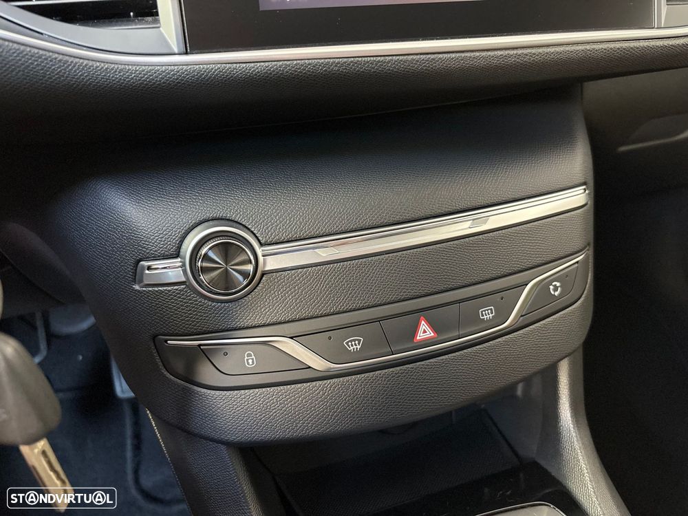 Peugeot 308 SW 1.5 BlueHDi Style J17 - 44