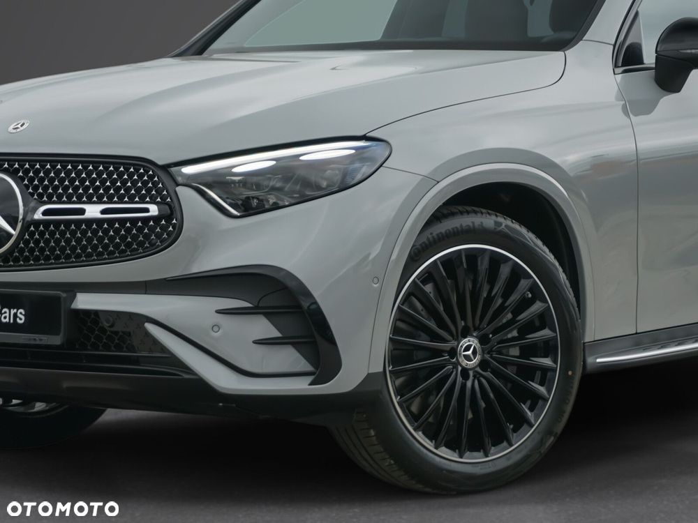 Mercedes-Benz GLC - 12