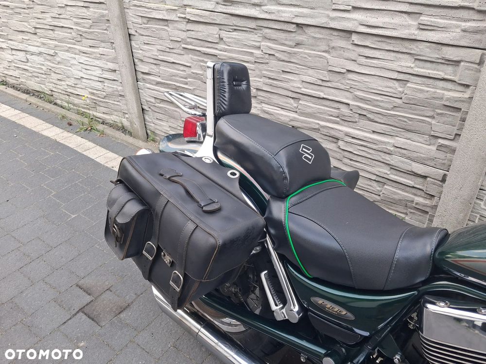 Suzuki Intruder - 4