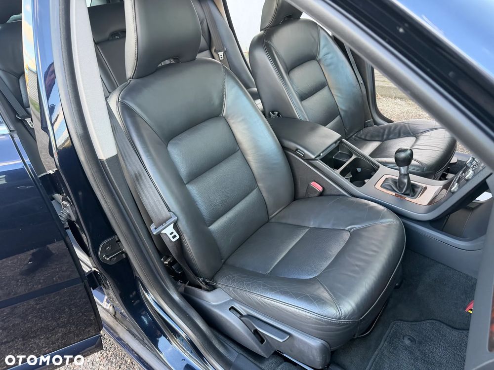 Volvo V70 2.0D Momentum - 23