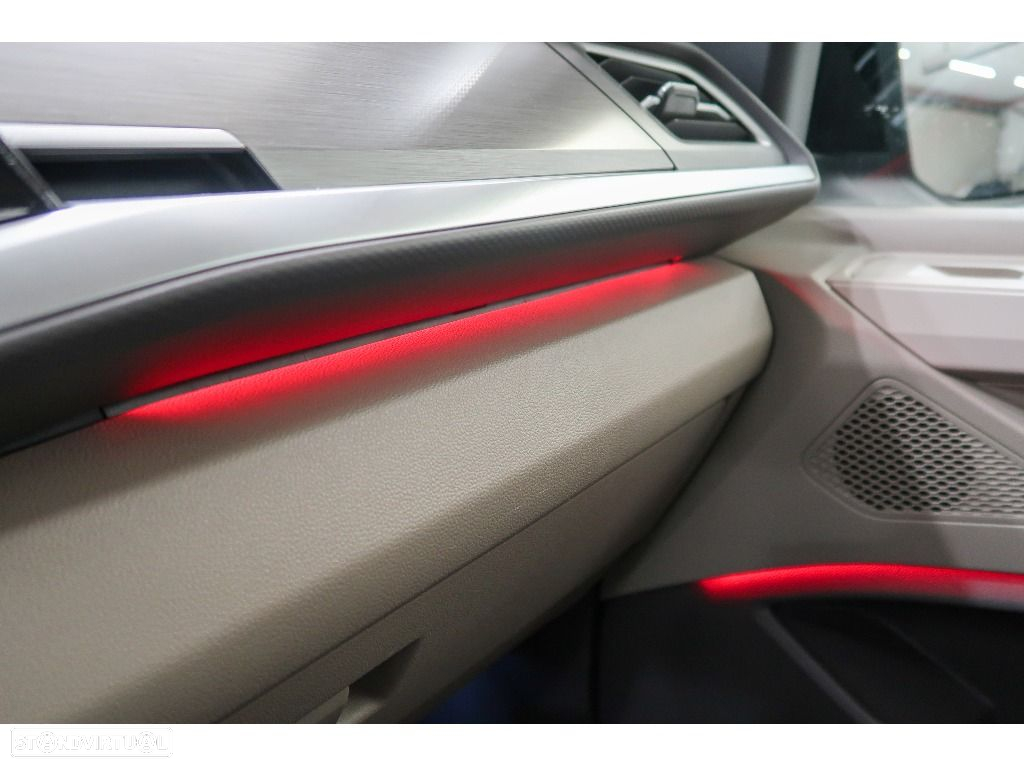 VW Multivan 2.0 TDI Style Longa DSG - 10