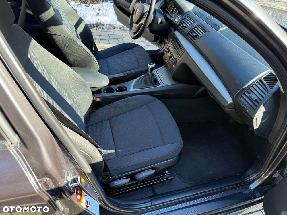 BMW Seria 1 118d DPF - 7