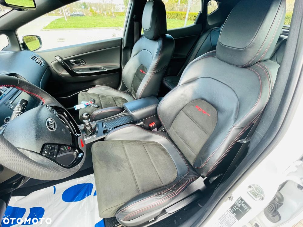 Kia Ceed 1.6 T-GDI GT-Challenge - 10