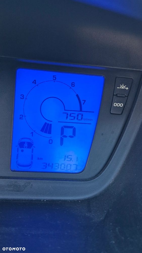 Citroën C4 Picasso 2.0 16V Exclusive - 24