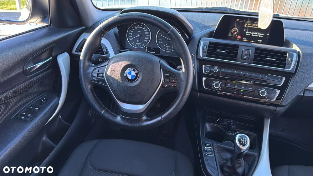 BMW Seria 1 118d Sport Line - 11
