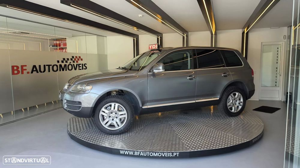 Volkswagen Touareg 3.0 TDI V6 Tiptronic — fotografia 13