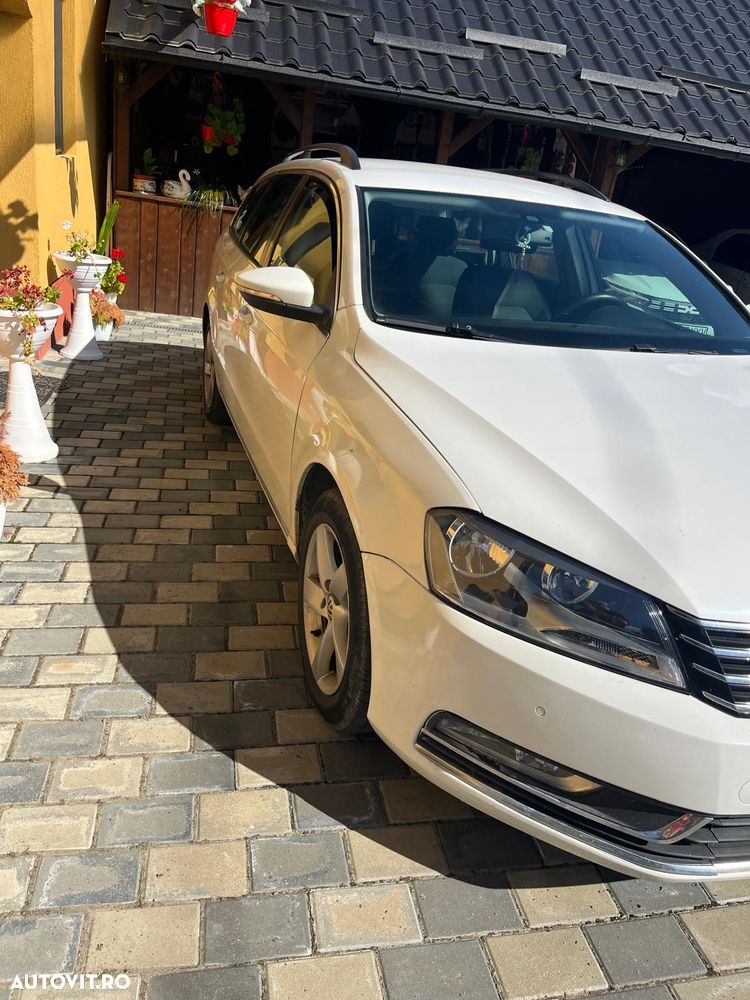 Volkswagen Passat 1.6 TDI BlueMotion Technology Comfortline - 4