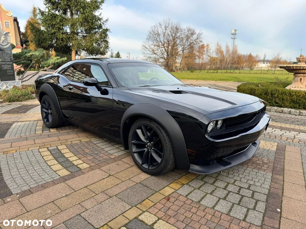 Dodge Challenger - 13