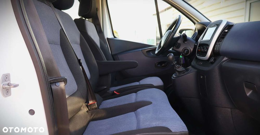 Opel Vivaro - 19