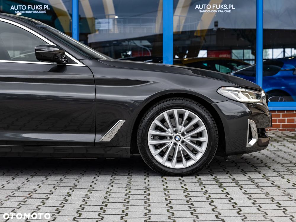 BMW Seria 5 518d mHEV Luxury Line - 13