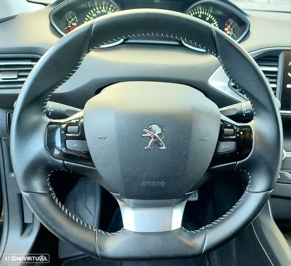 Peugeot 308 1.2 PureTech Style - 15