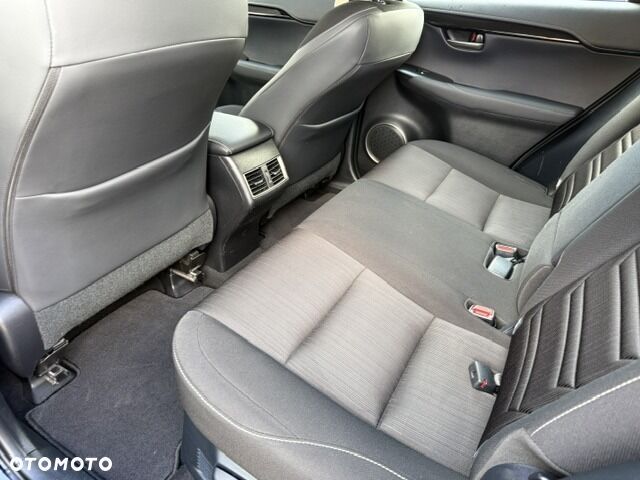 Lexus NX 300h Elegance 2WD - 11