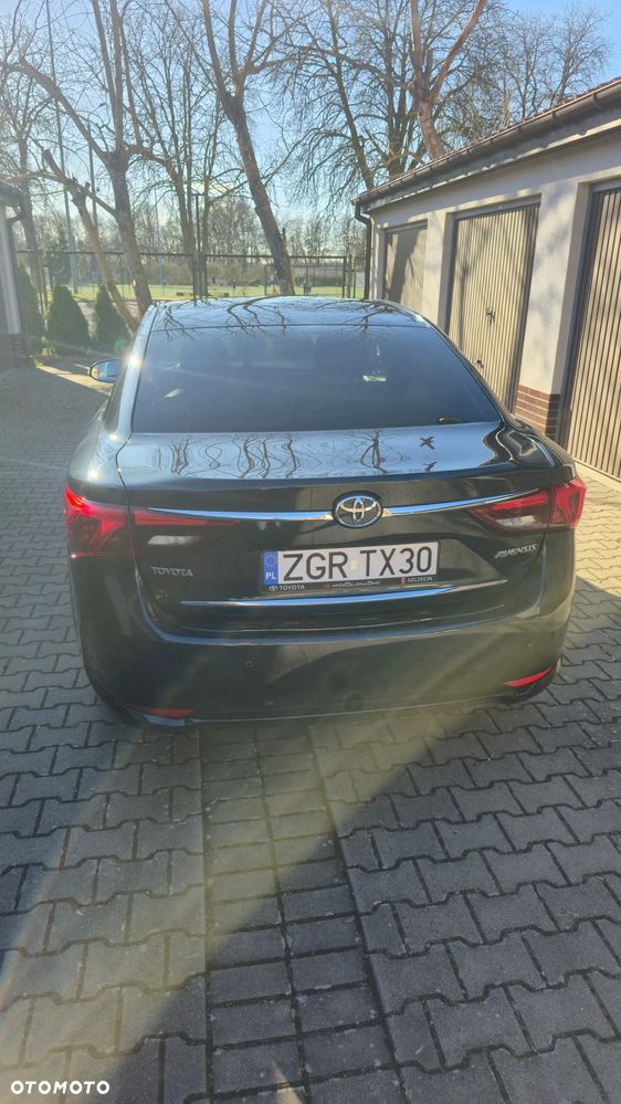 Toyota Avensis 2.0 Prestige MS - 3