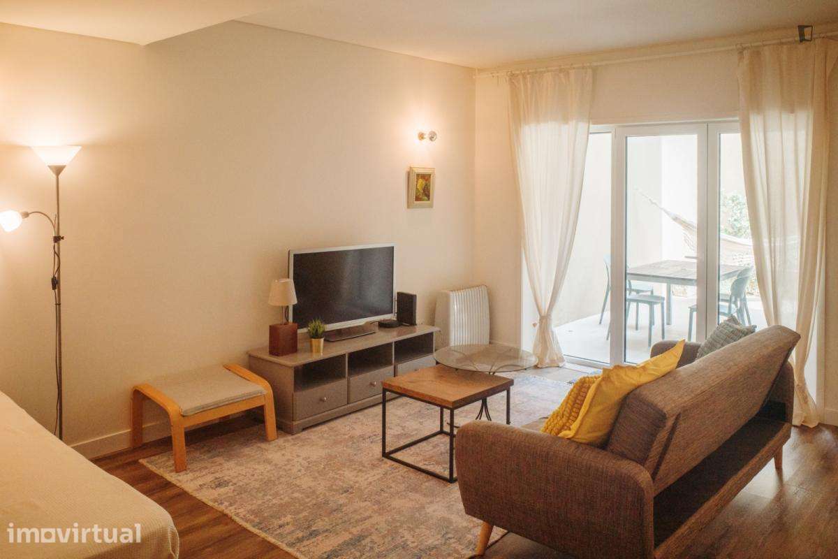 Apartamento com 1 quartos - localizado em Paranhos Porto - Grande imagem: 2/16