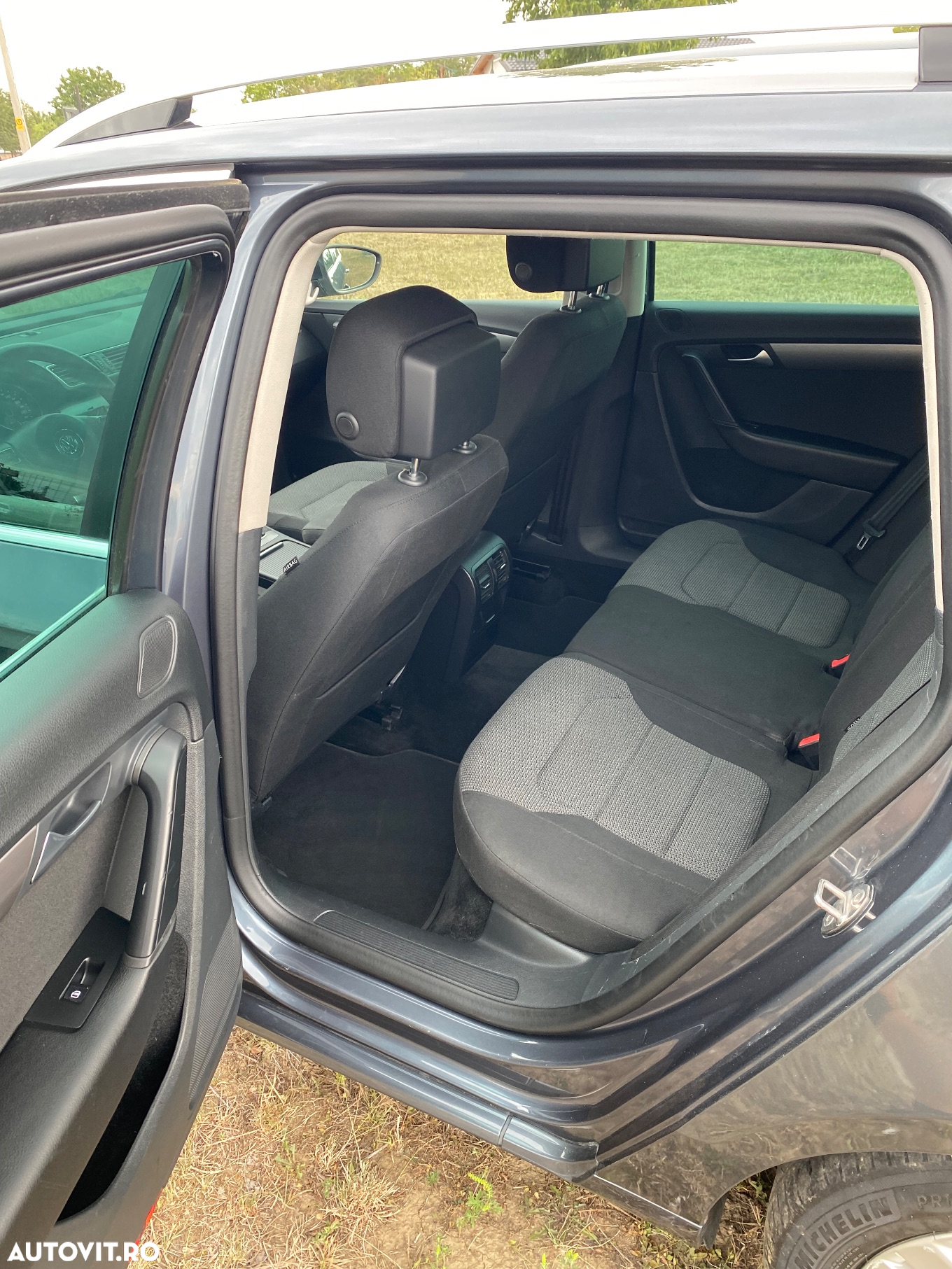 Volkswagen Passat Variant 1.6 TDI BlueMotion - 13