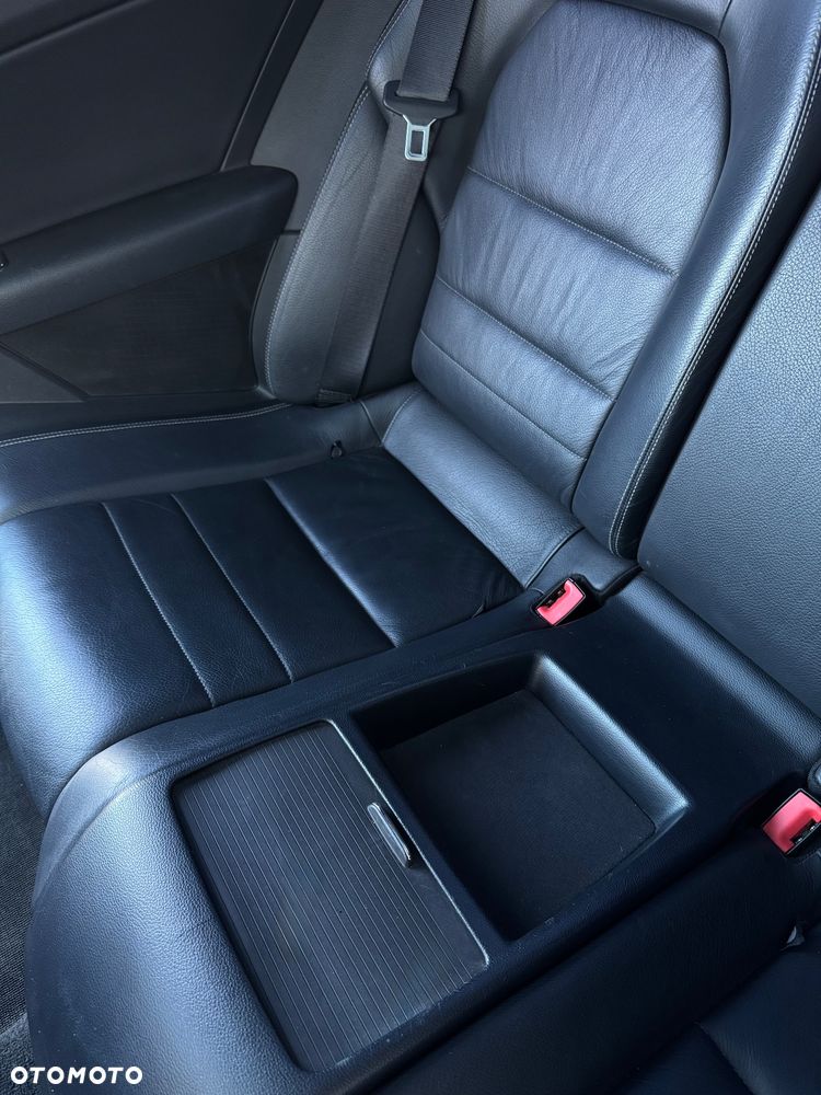 Mercedes-Benz Klasa E 350 CDI BlueEff - 12