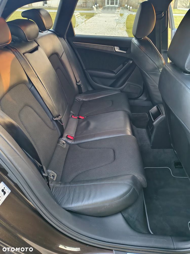 Audi A4 Avant 3.0 TDI DPF clean diesel quattro S tronic Ambition - 22