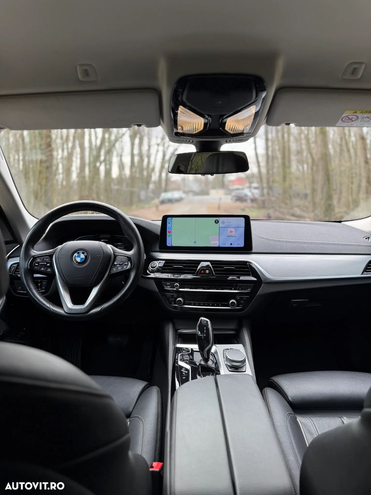BMW Seria 5 530e xDrive Aut. Luxury Line - 3