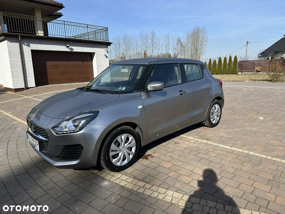 Suzuki Swift - 4