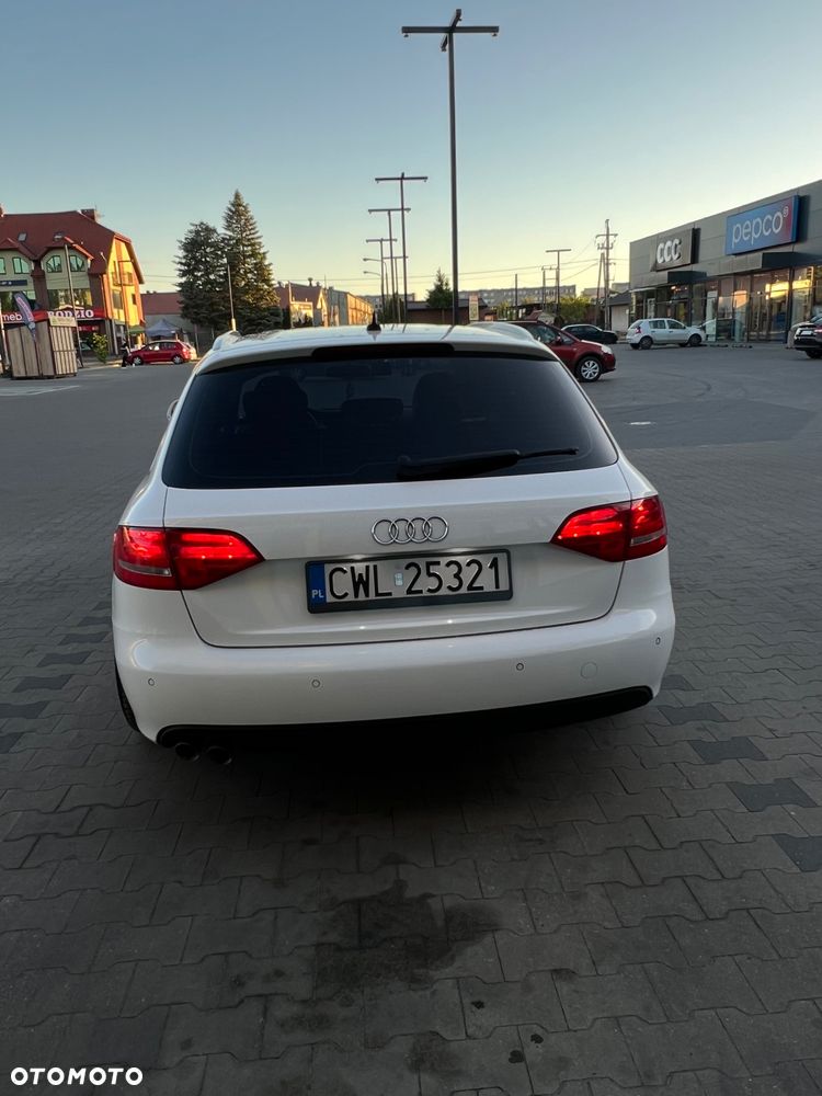 Audi A4 Avant 2.0 TDI - 5