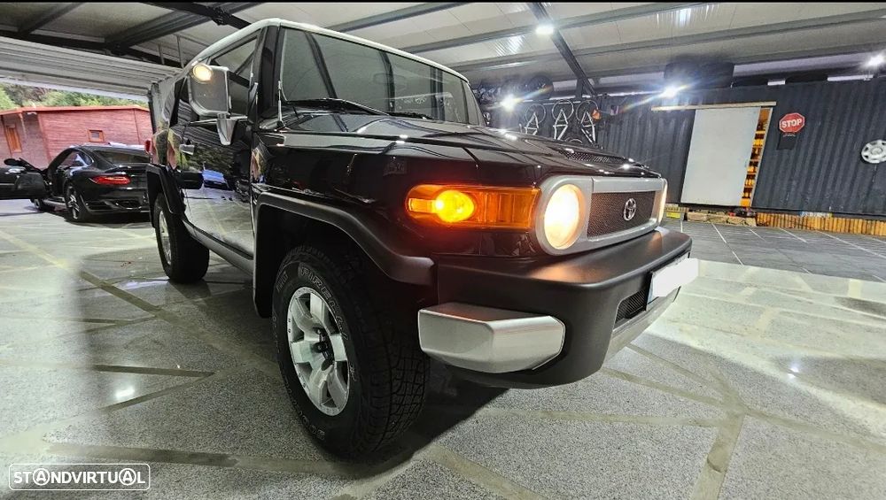 Toyota FJ Cruiser - 20