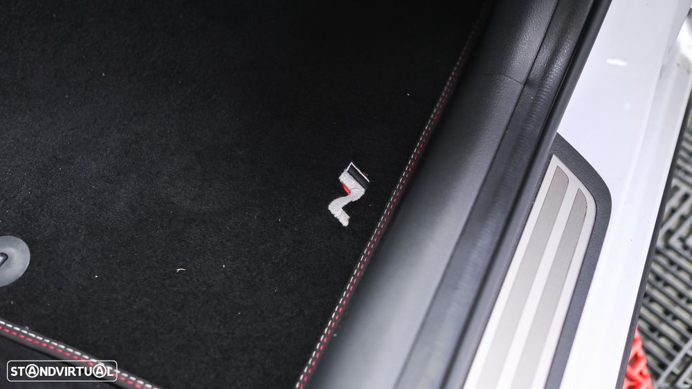 Hyundai i30 N 2.0 T-GDi Pack Performance 8DCT - 43