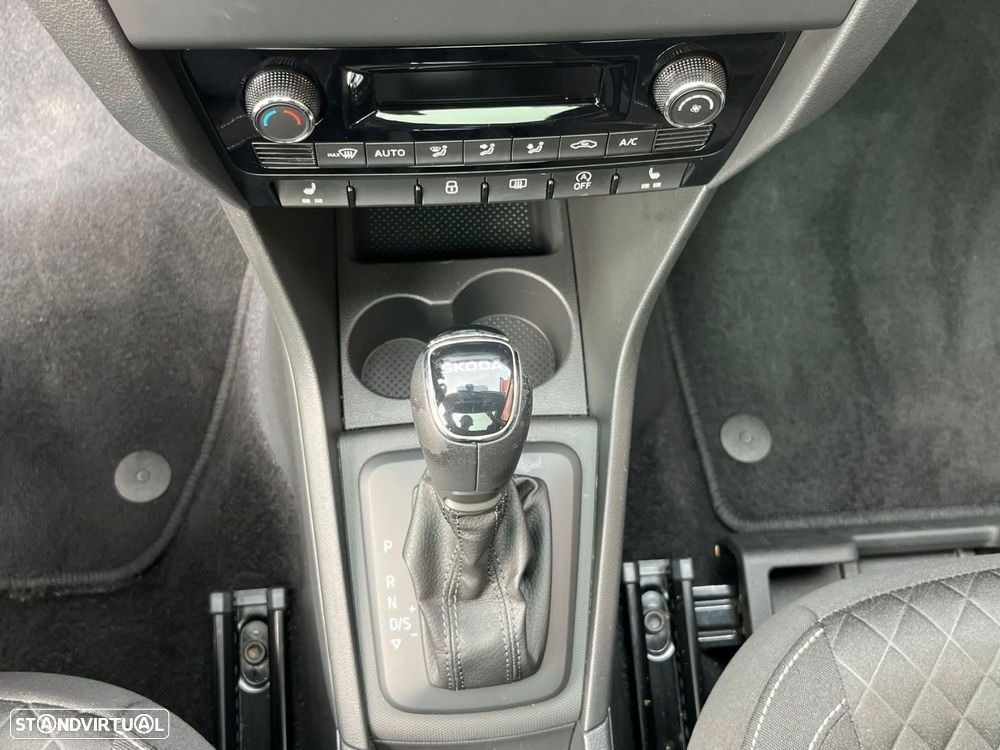 Skoda Rapid Spaceback - 16