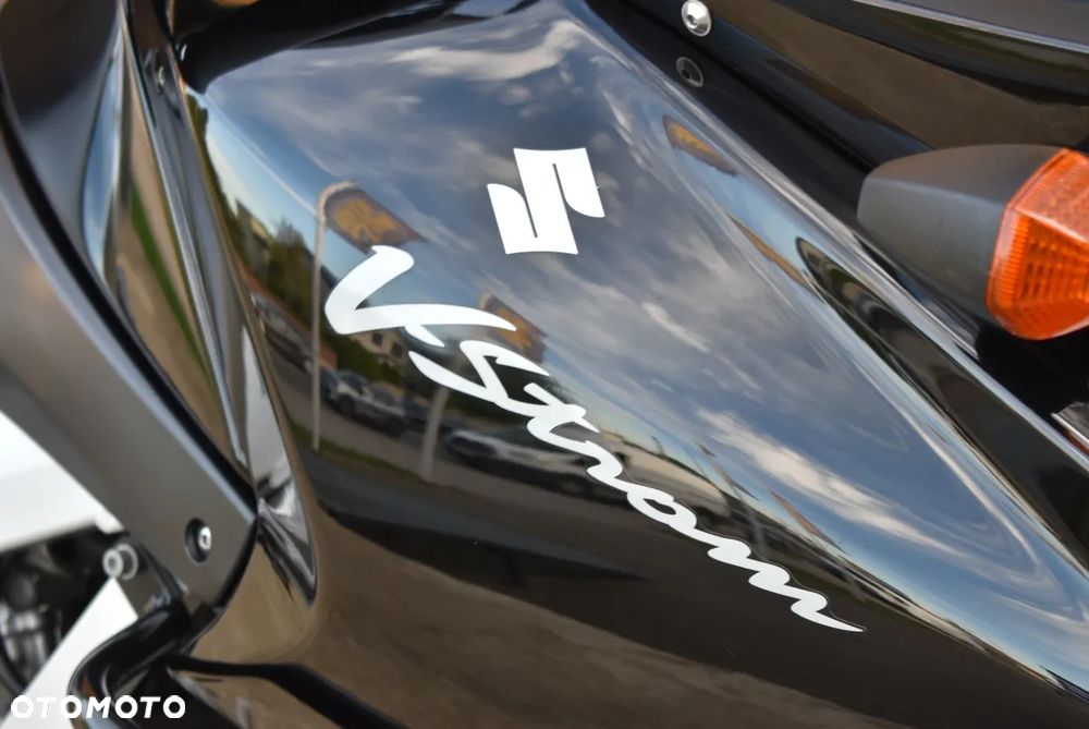 Suzuki V-STROM - 35