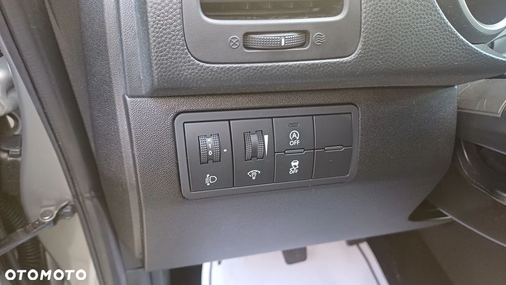 Kia Venga 1.4 Business Line - 13