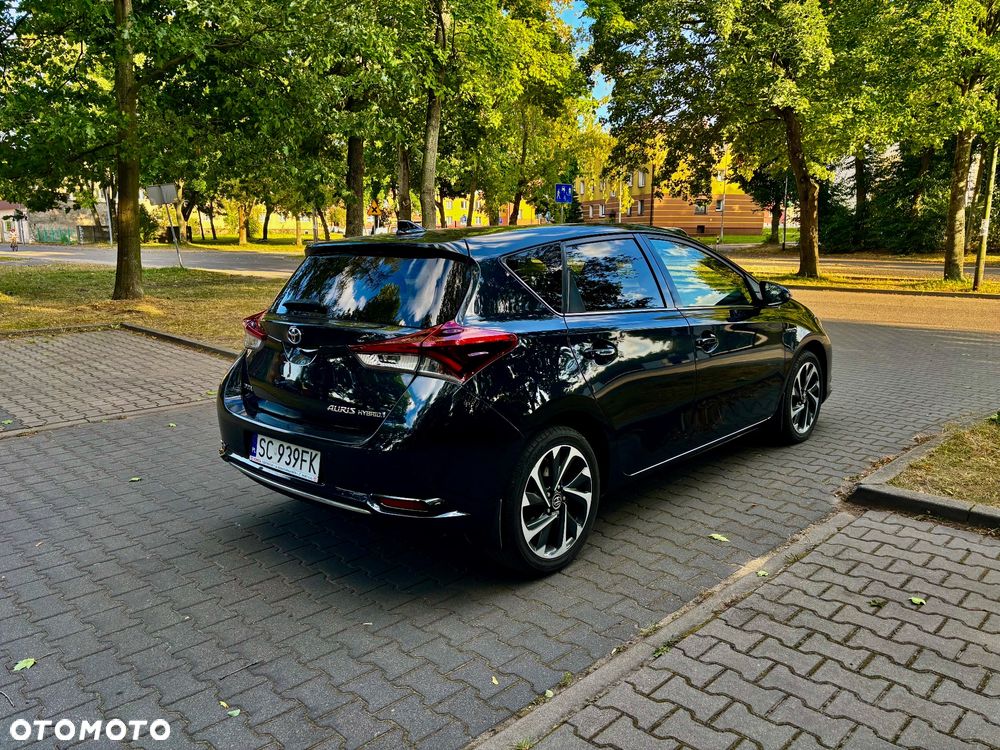 Toyota Auris 1.8 HSD Luna - 26