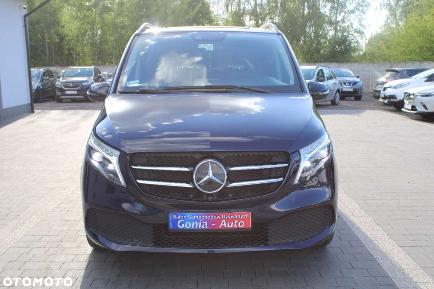 Mercedes-Benz Klasa V - 20