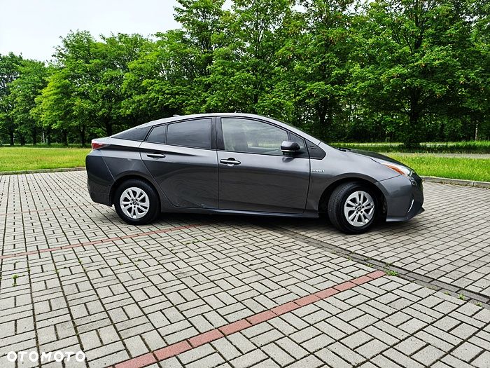Toyota Prius - 16